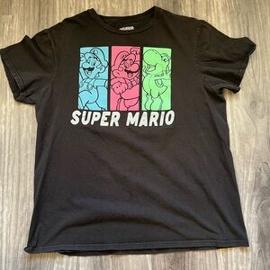 ‼️6/$12‼️Mens Super Mario tee